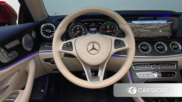 Mercedes-Benz E-Class W213 2018 Красный из Кореи, фото 3