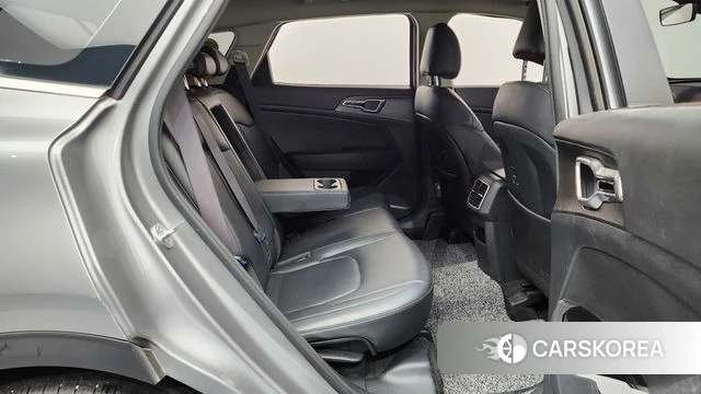 Kia Sportage 5th Generation 2022 Серебряный из Кореи, фото 3