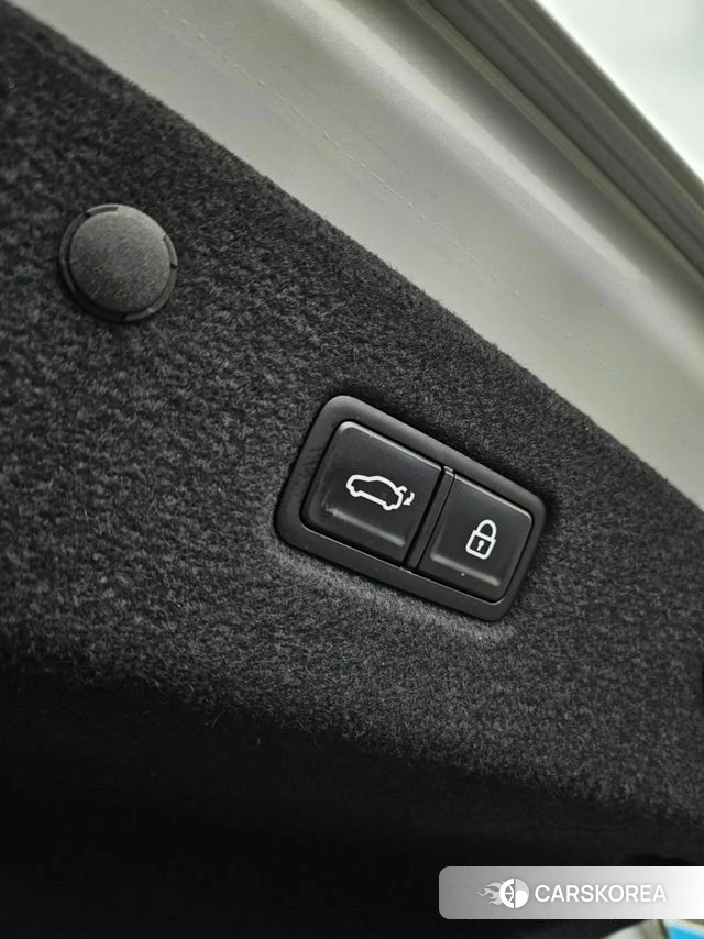 Kia The New K8 Hybrid 2024 Светло-серебряный цвет из Кореи, фото 3