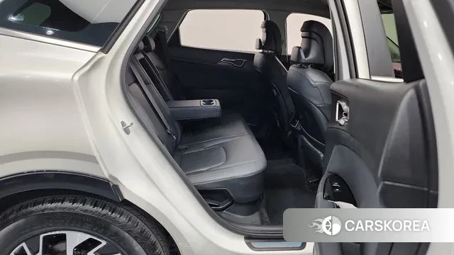 Kia Sportage 5th Generation Hybrid 2022 Белый из Кореи, фото 3