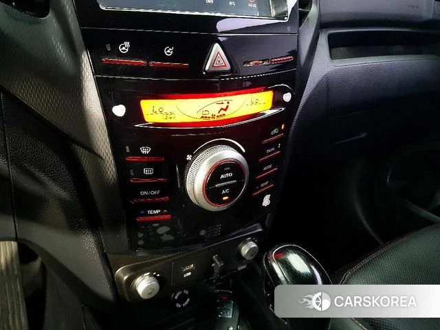 Ssangyong Tivoli Air 2018 Белый из Кореи, фото 3