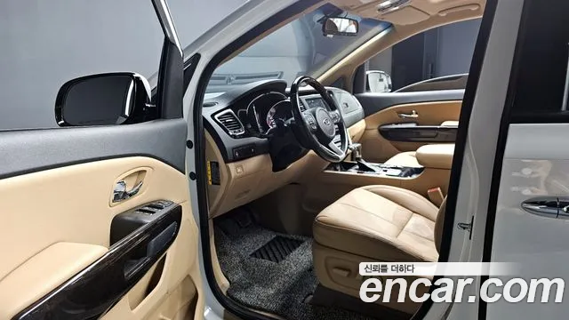 Kia The New Carnival 2018 Белый из Кореи, фото 3