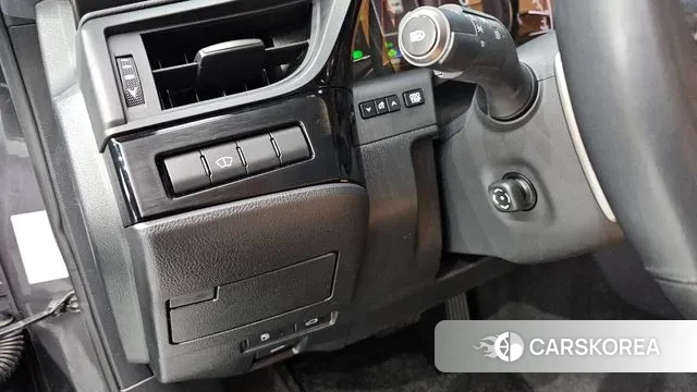 Lexus ES300h 7th generation 2023 Серый из Кореи, фото 3