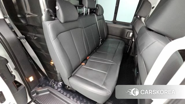 Hyundai Staria 2025 Белый из Кореи, фото 3