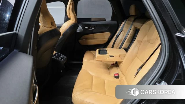 Volvo XC60 second Generation 2019 Черный из Кореи, фото 3