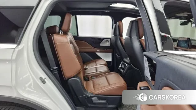 Lincoln Aviator 2nd generation 2023 Белый из Кореи, фото 3