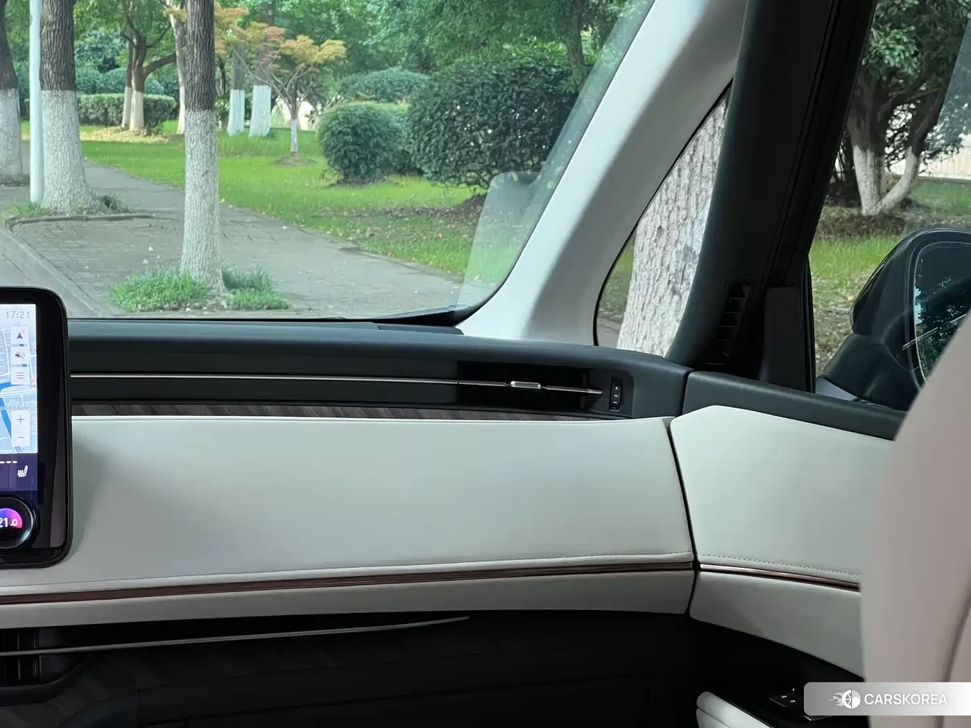 Lexus LM 2024 Черный из Китая, фото 3