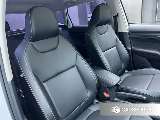 Skoda Komick 2023 Белый из Китая, фото 3