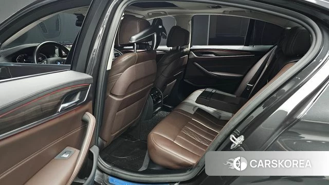 BMW 5 Series (G30) 2020 Серый из Кореи, фото 3