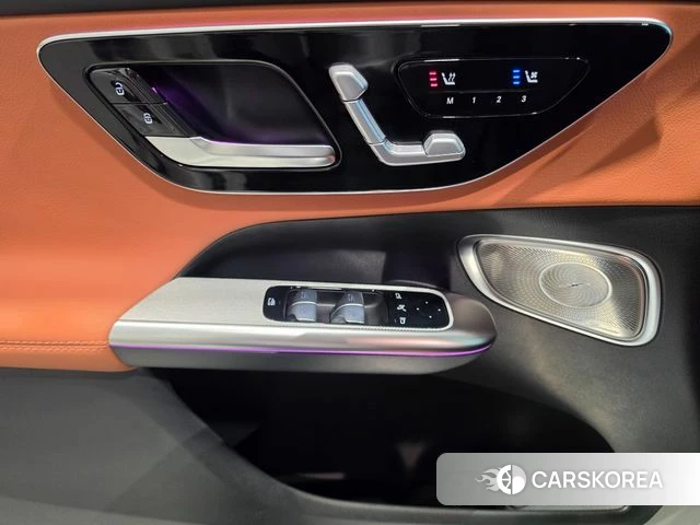 Mercedes-Benz GLC-Class X254 2026 Белый из Кореи, фото 3