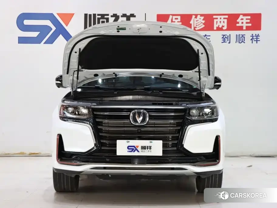 Chang'an CS95 2022 Белый из Китая, фото 3