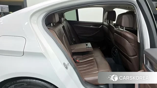 BMW 5 Series (G30) 2020 Белый из Кореи, фото 3