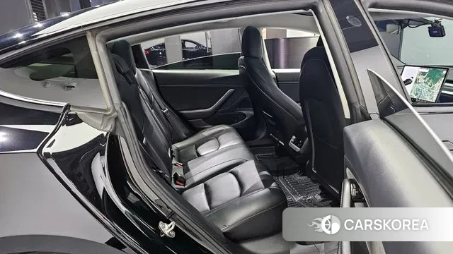 Tesla Model 3 2020 Черный из Кореи, фото 3