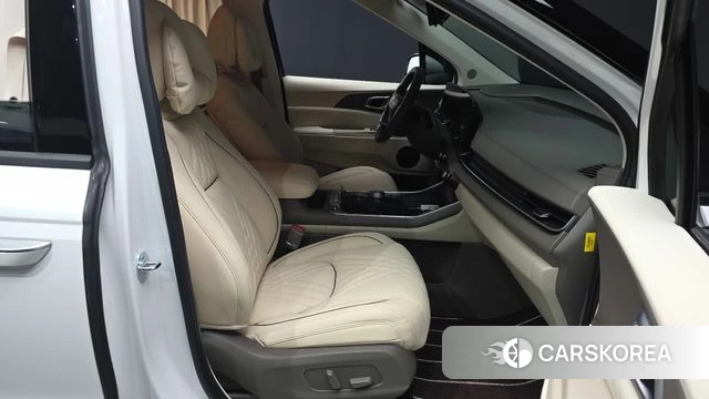 Kia The New Carnival 4th Generation 2025 Белый из Кореи, фото 3