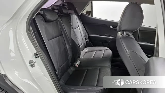 Kia Stonic 2018 Белый из Кореи, фото 3