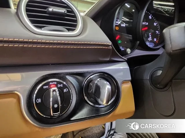 Porsche 718 Boxster 2018 Черный из Кореи, фото 3