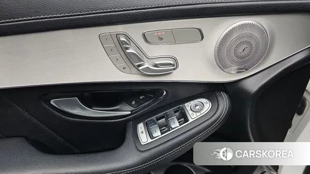 Mercedes-Benz GLC-Class X253 2019 Белый из Кореи, фото 3