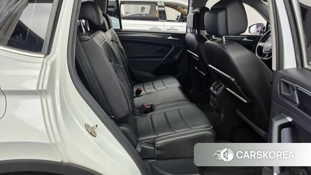 Volkswagen Tiguan Allspace 2020 Белый из Кореи, фото 3