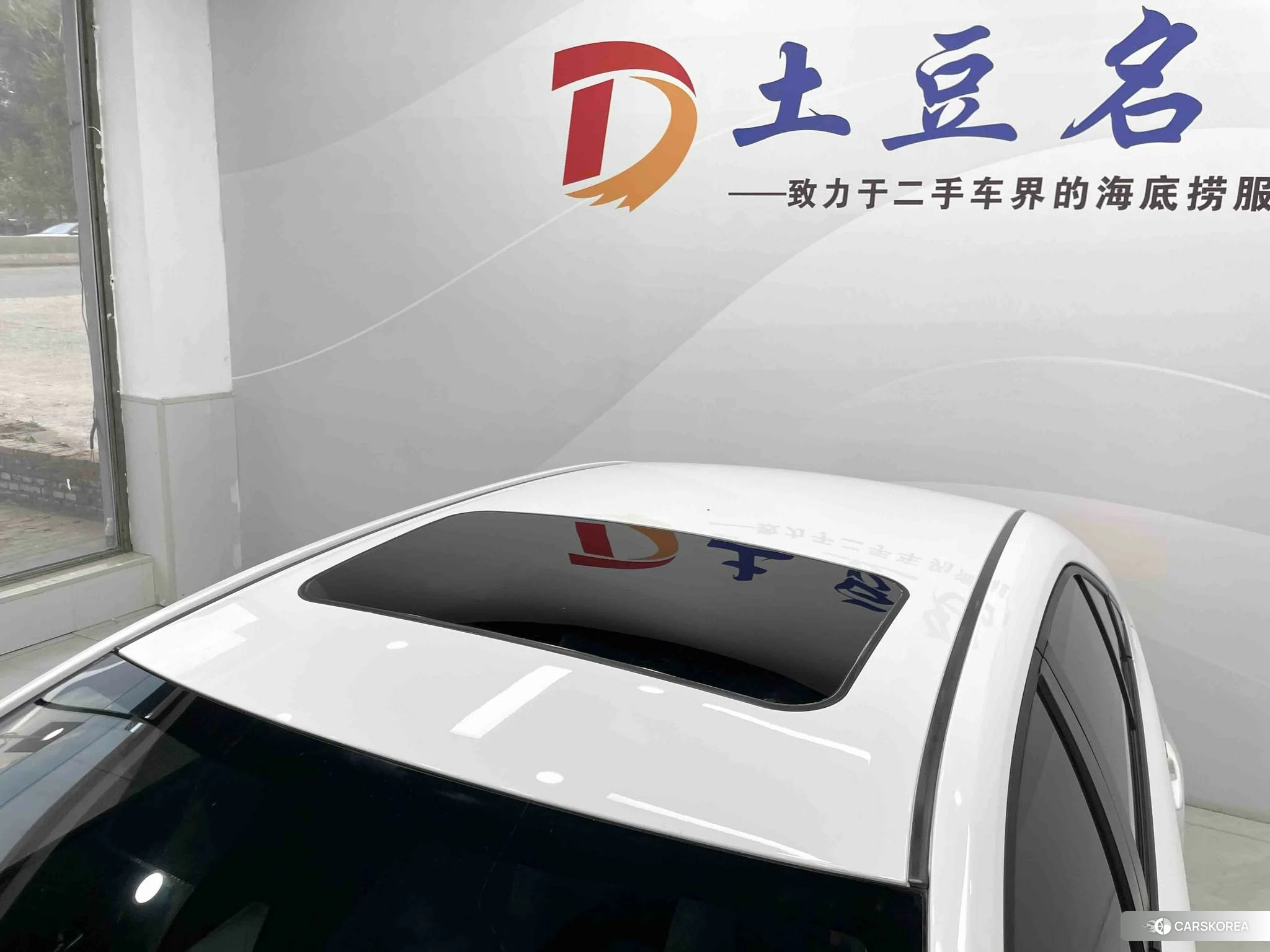 Toyota Corolla 2021 Белый из Китая, фото 3