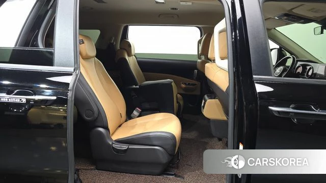 Kia Carnival 4th generation 2022 Черный из Кореи, фото 3