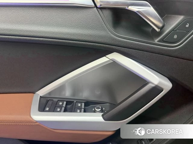 Audi Q3 (F3) 2020 Синий из Кореи, фото 3