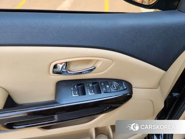 Kia The New Carnival 2018 Черный из Кореи, фото 3