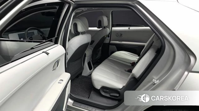 Hyundai Ionic 5 2024 Серебристо-серый из Кореи, фото 3