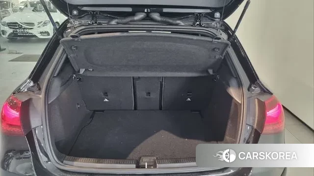 Mercedes-Benz A-Class W177 2024 Черный из Кореи, фото 3