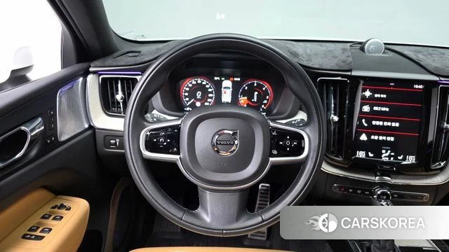 Volvo XC60 second Generation 2018 Белый из Кореи, фото 3