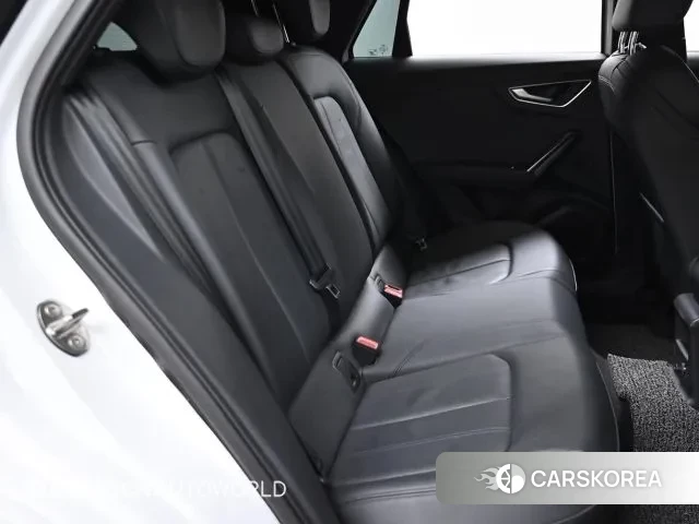 Audi Q2 2023 Белый из Кореи, фото 3