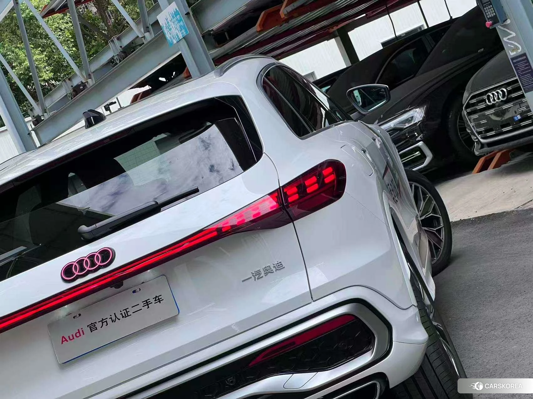 Audi Q5L 2026 Белый из Китая, фото 3