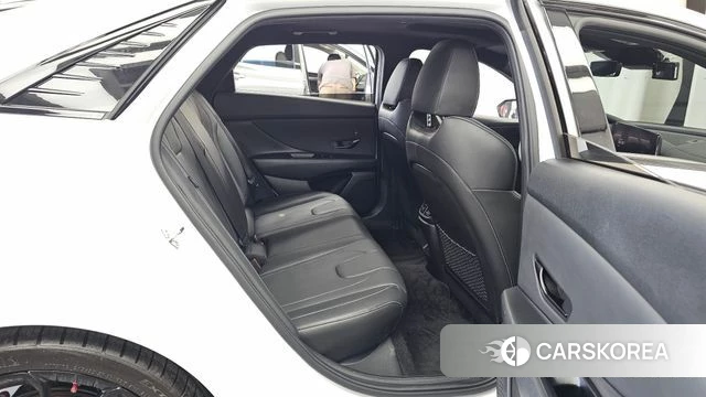 Hyundai The New Avante (CN7) 2023 Белый из Кореи, фото 3
