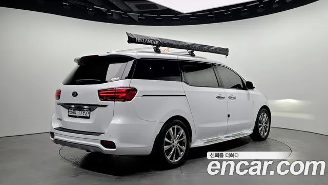 Kia The New Carnival 2018 Белый из Кореи, фото 3