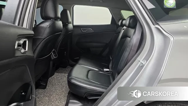 Kia Sportage 5th Generation 2023 Серебряный из Кореи, фото 3