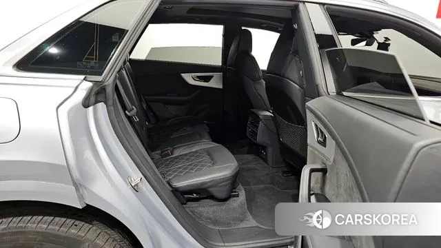 Audi Q8 (4M) 2020 Серебристо-серый из Кореи, фото 3