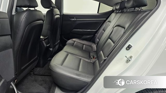 Hyundai Avante AD 2018 Белый из Кореи, фото 3