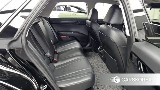 Hyundai Grandeur Hybrid (GN7) 2023 Черный из Кореи, фото 3