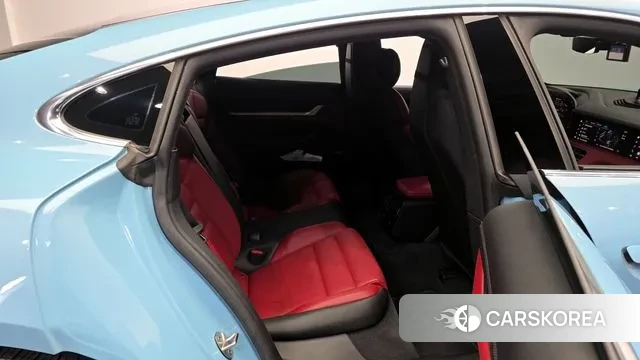 Porsche Taycan 2021 Небесно-голубой из Кореи, фото 3