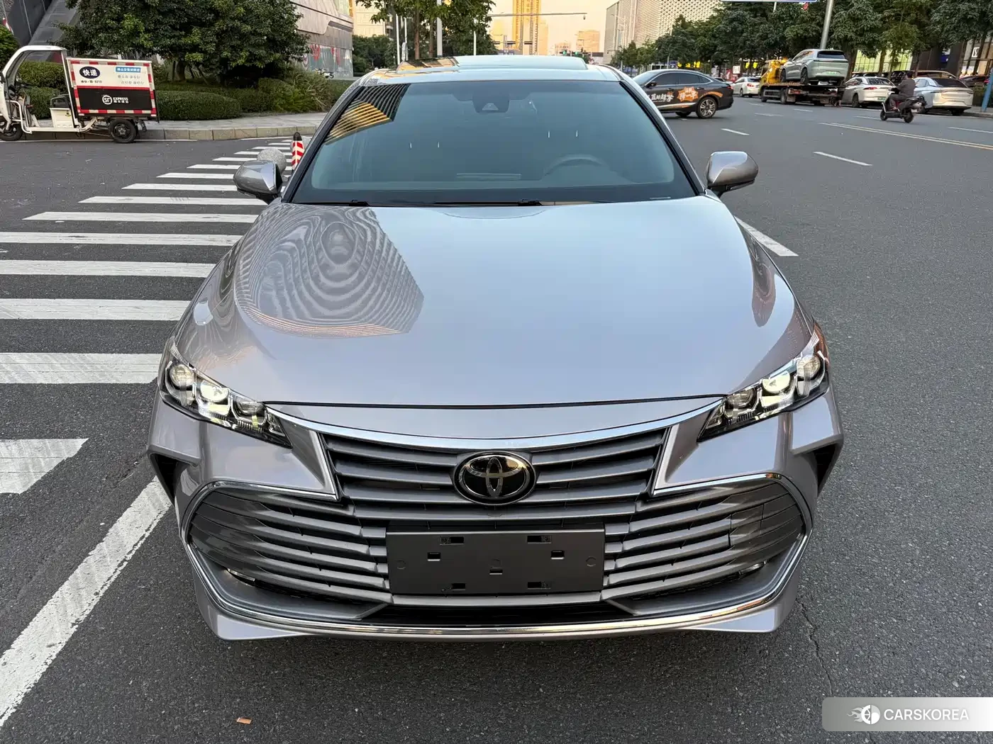 Toyota Avalon 2021 Silver/gray из Китая, фото 3