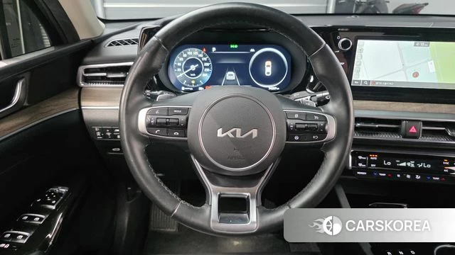 Kia K5 3rd generation 2023 Черный из Кореи, фото 3