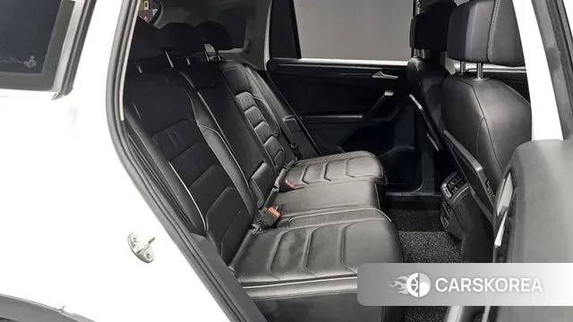 Volkswagen Tiguan second Generation 2020 Белый из Кореи, фото 3