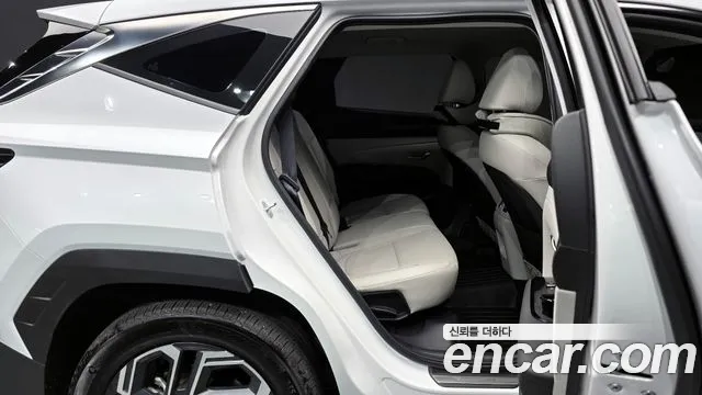 Hyundai The New Tucson (NX4) 2024 Белый из Кореи, фото 3