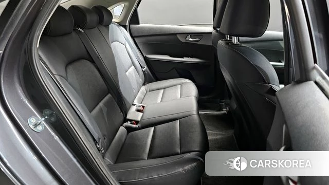 Kia Come New K3 2021 Серый из Кореи, фото 3