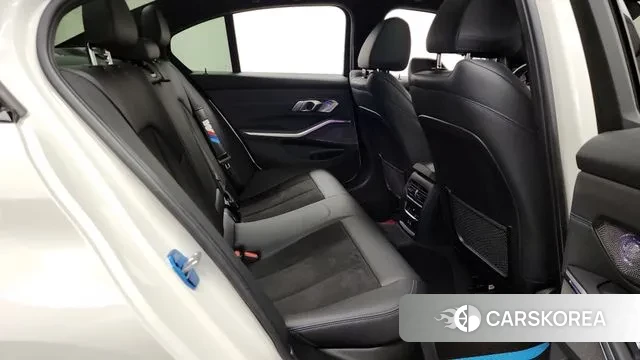 BMW 3 Series (G20) 2021 Белый из Кореи, фото 3