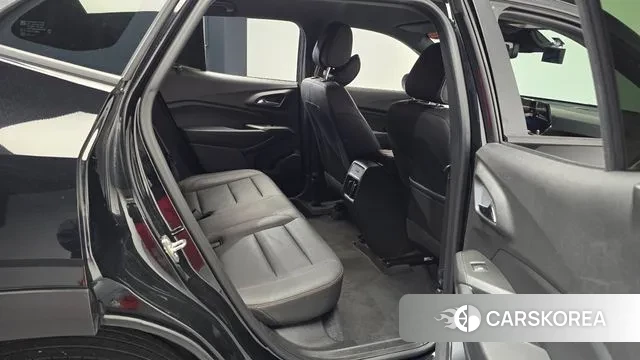 Chevrolet (GM Daewoo) Trax Crossover 2023 Черный из Кореи, фото 3