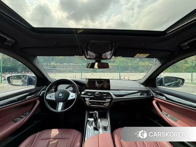 BMW 5 series 2023 Черный из Китая, фото 3