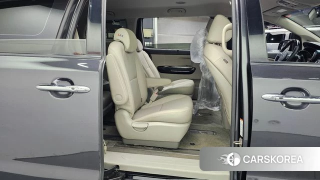Kia The New Carnival 2018 Серый из Кореи, фото 3