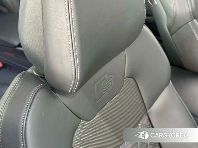 Audi A8 2022 Черный из Китая, фото 3