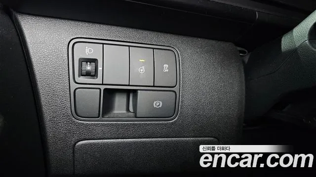 Hyundai Staria 2021 Желтый из Кореи, фото 3