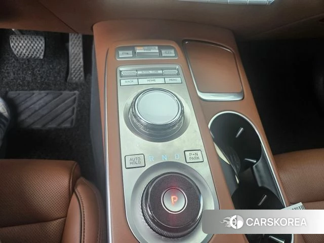 Genesis GV70 2023 Белый из Кореи, фото 3